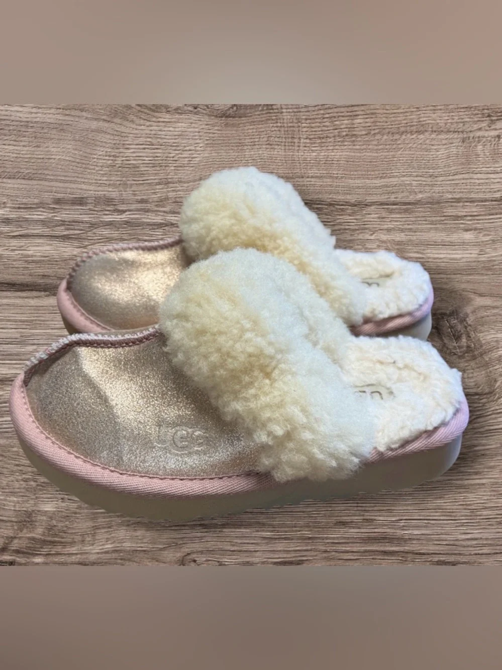 NEW UGG Cozy II Metallic Glitter Genuine Shearling Slipper Kids Rose Gold